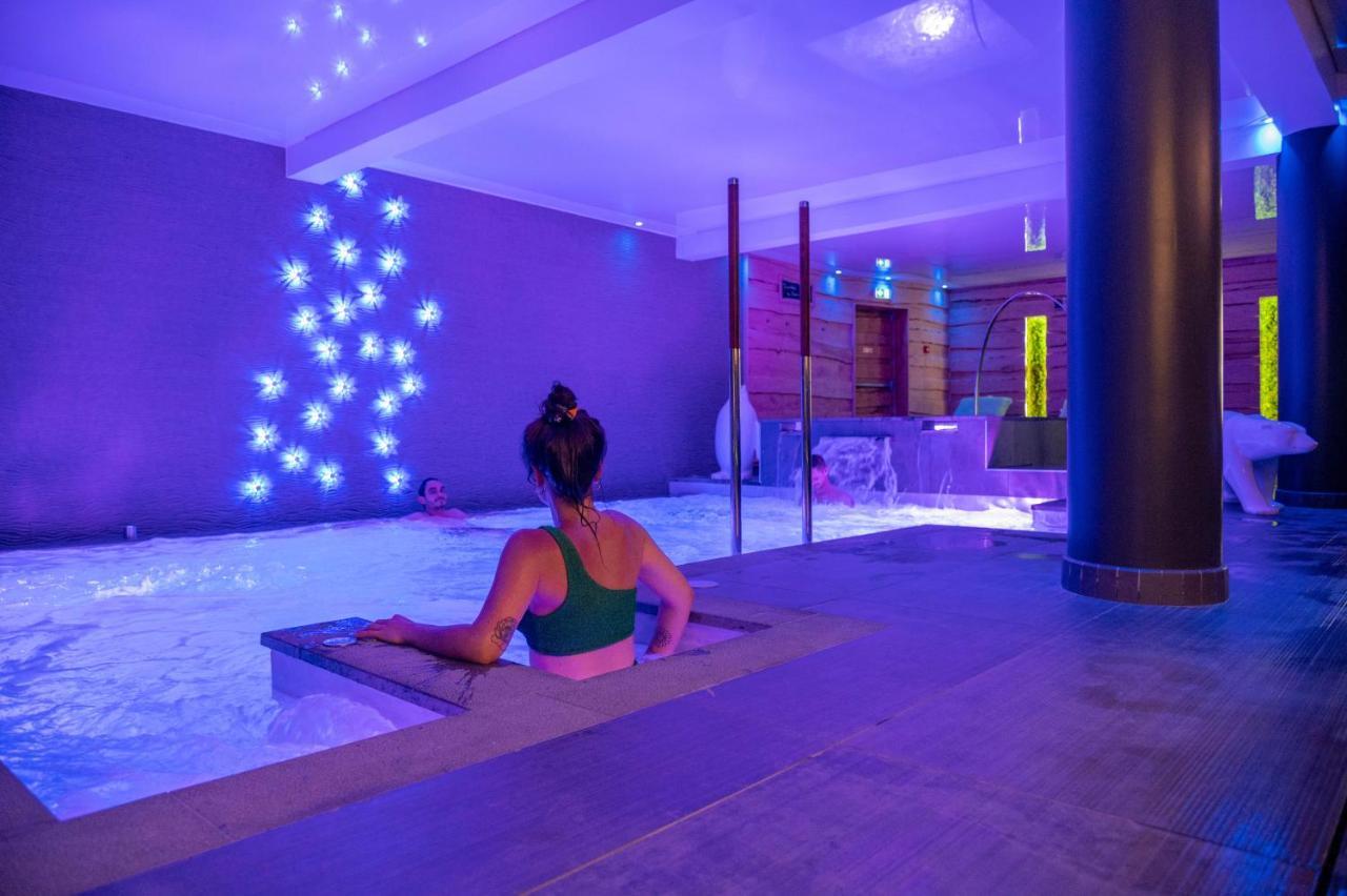 Montana Chalet Hotel & Spa Le Sauze Exterior photo