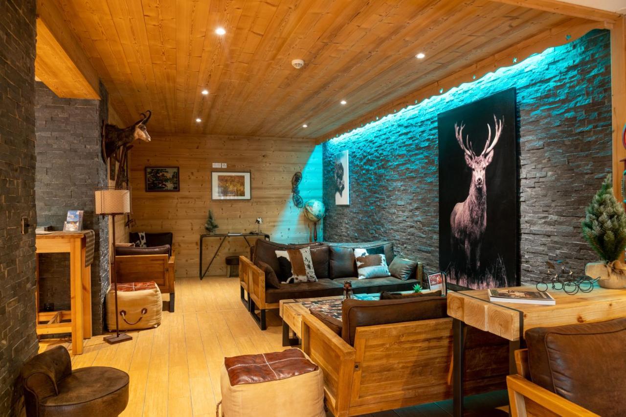 Montana Chalet Hotel & Spa Le Sauze Exterior photo