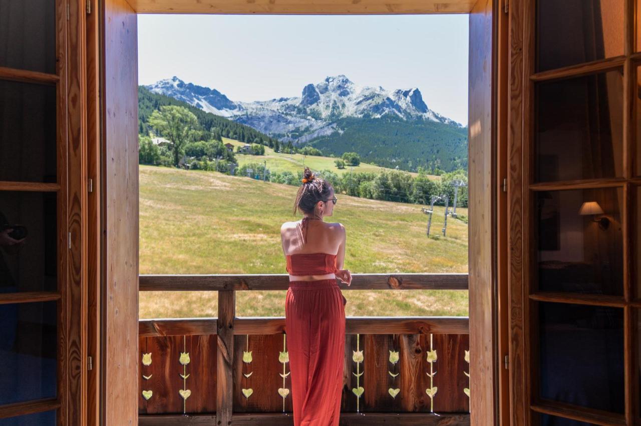 Montana Chalet Hotel & Spa Le Sauze Exterior photo