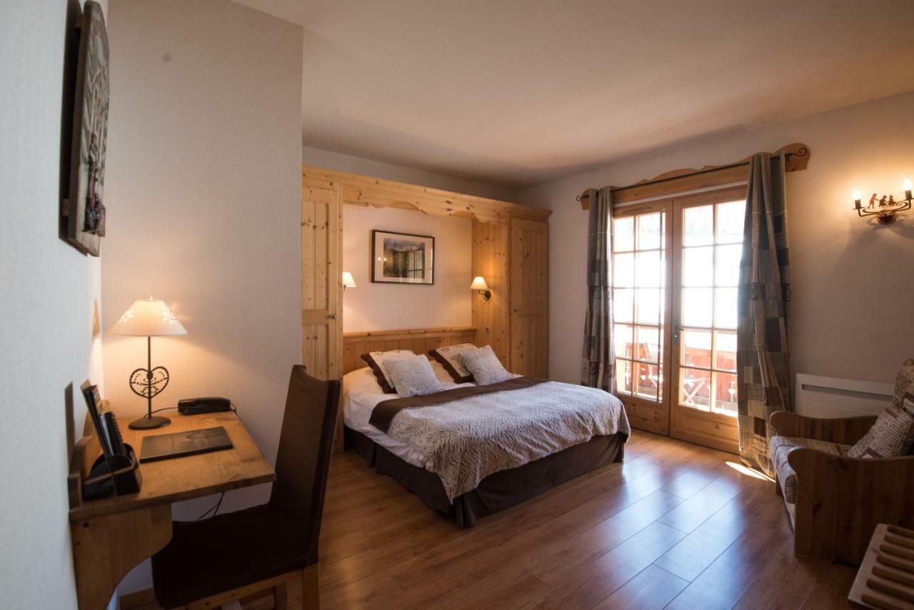 Montana Chalet Hotel & Spa Le Sauze Exterior photo